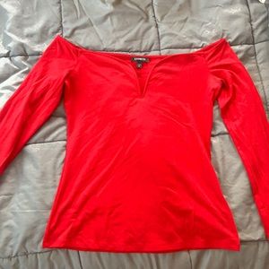 Vneck off the shoulder top